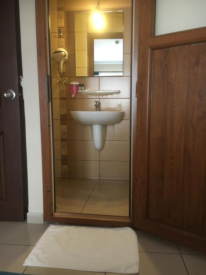 Oezguer Hotel Trabzon Luaran gambar