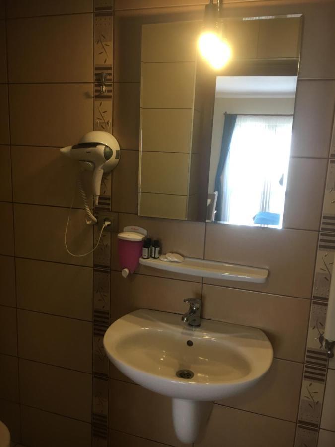 Oezguer Hotel Trabzon Luaran gambar