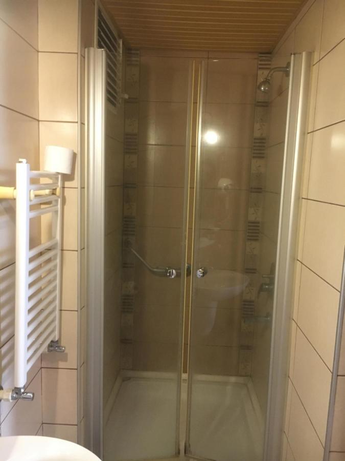Oezguer Hotel Trabzon Luaran gambar